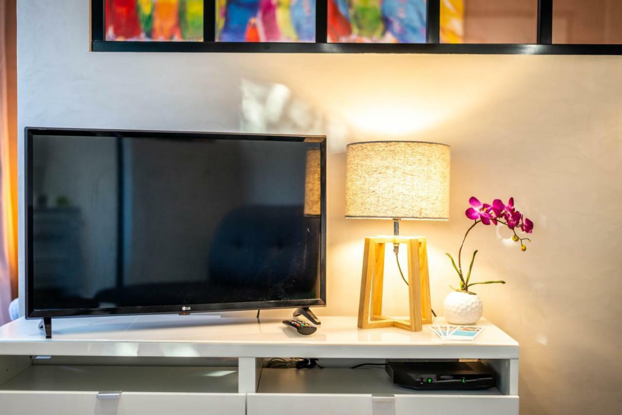 Le Chatelet- Parking Gratuit - Cosy Et Design - A 10 Mn De Geneve Annemasse Luaran gambar